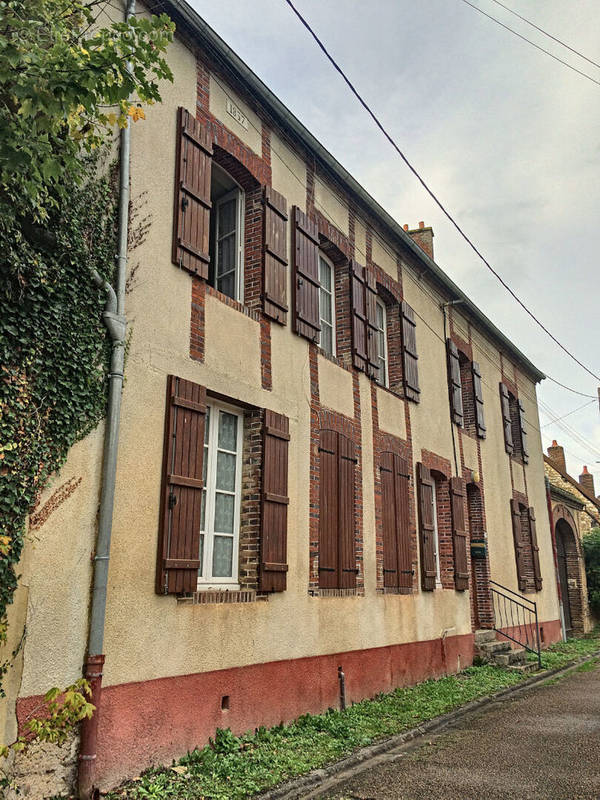 Maison à RIGNY-LE-FERRON