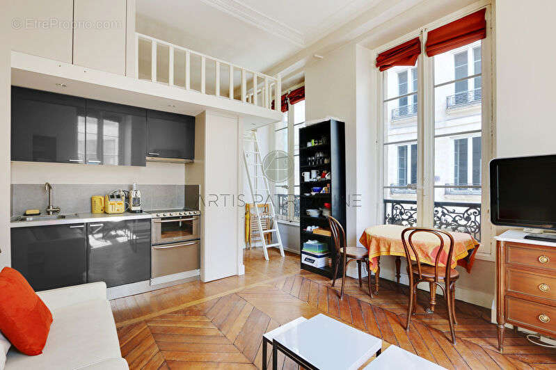 Appartement à PARIS-6E