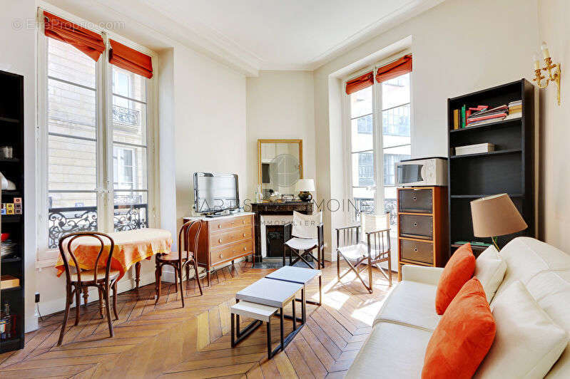 Appartement à PARIS-6E