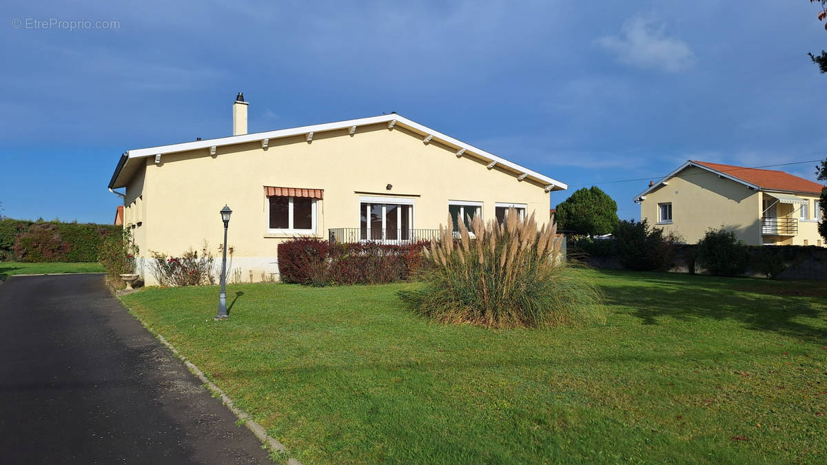 Maison à LEZOUX