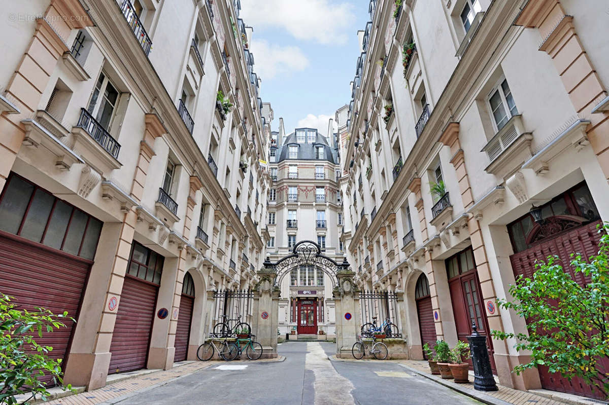 Appartement à PARIS-19E