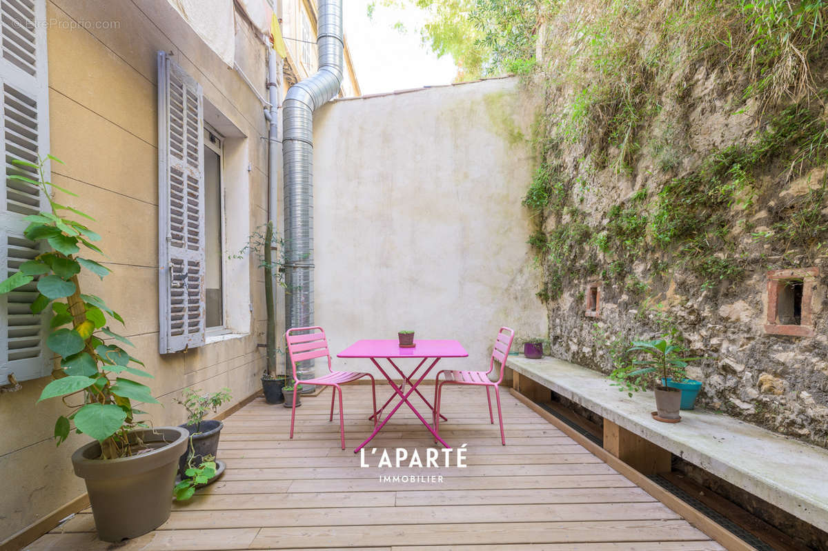 Appartement à MARSEILLE-6E