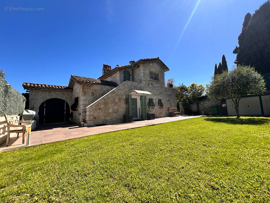 Maison à LA COLLE-SUR-LOUP