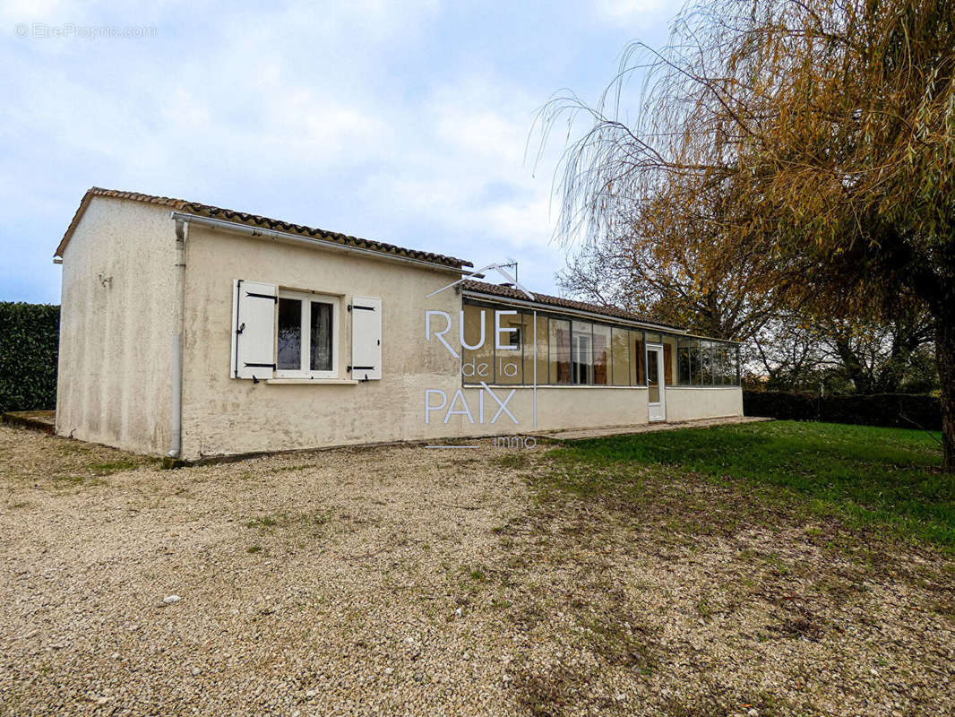 Maison à SAVIGNY-SOUS-FAYE