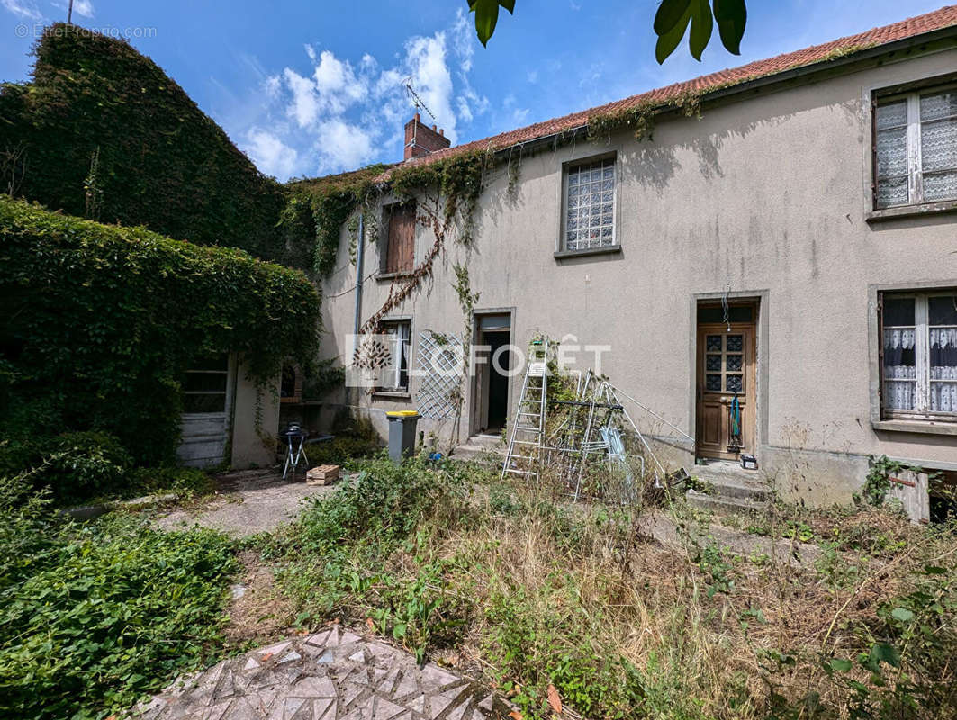 Maison à MILLY-LA-FORET