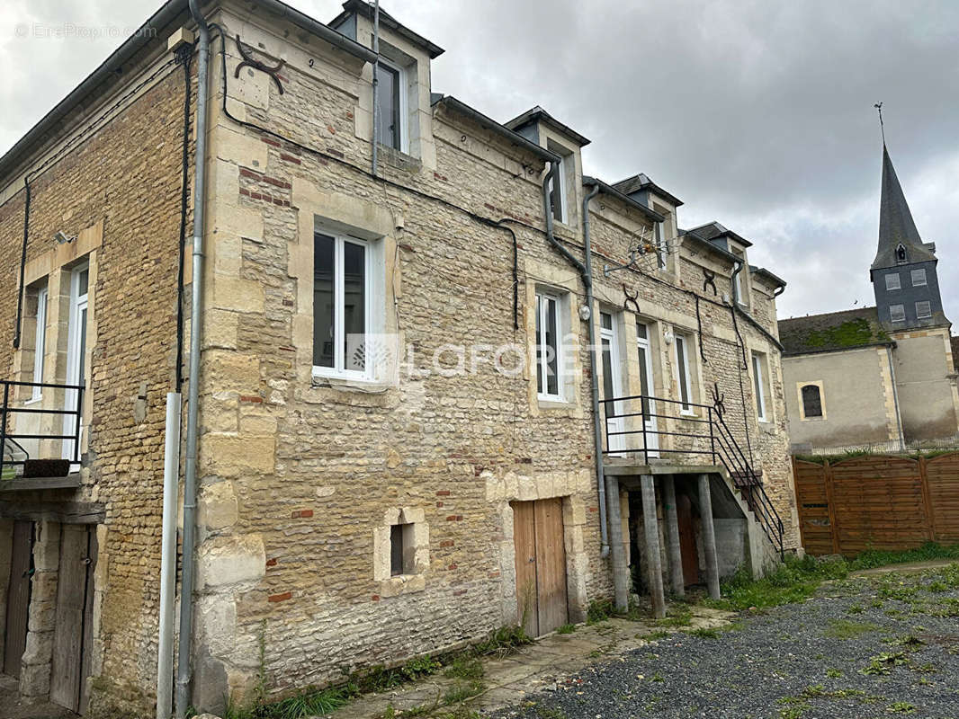 Maison à MEZIDON-CANON