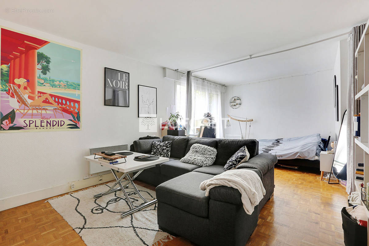 Appartement à PARIS-9E