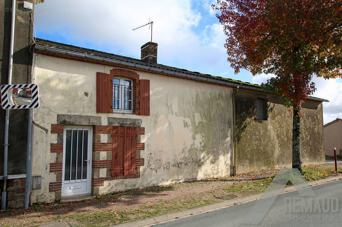 Maison à AIZENAY