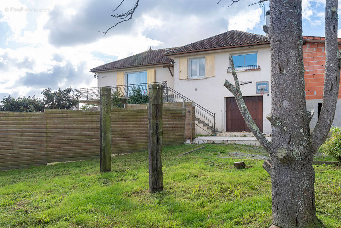 Maison à GRENADE-SUR-L&#039;ADOUR