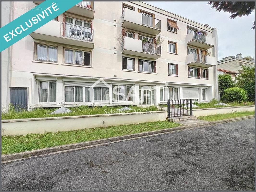 Photo 1 - Appartement à CLAMART