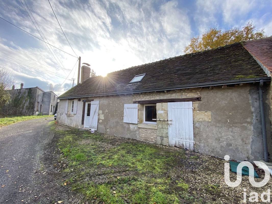 Photo 1 - Maison à LOCHE-SUR-INDROIS