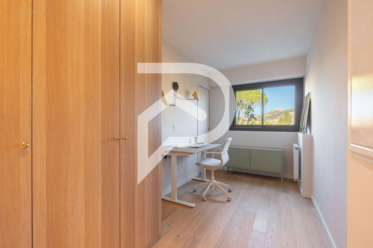 Appartement à MARSEILLE-9E