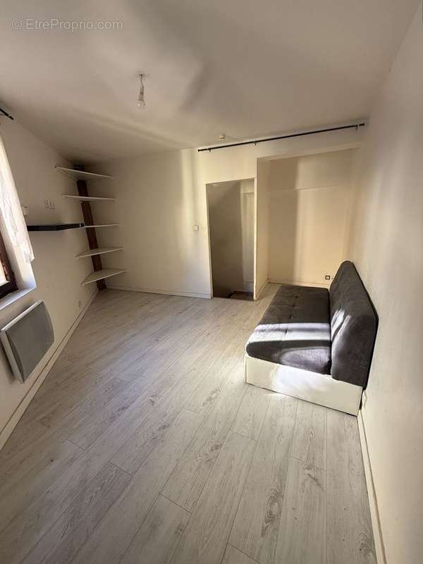 Appartement à TOURVES