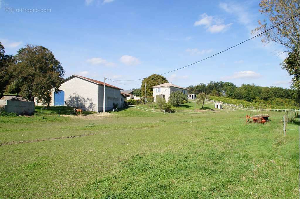 Maison à BONNEUIL