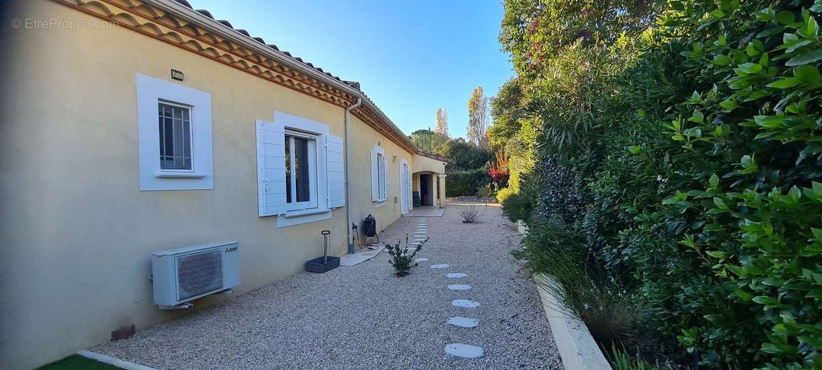 Maison à UZES