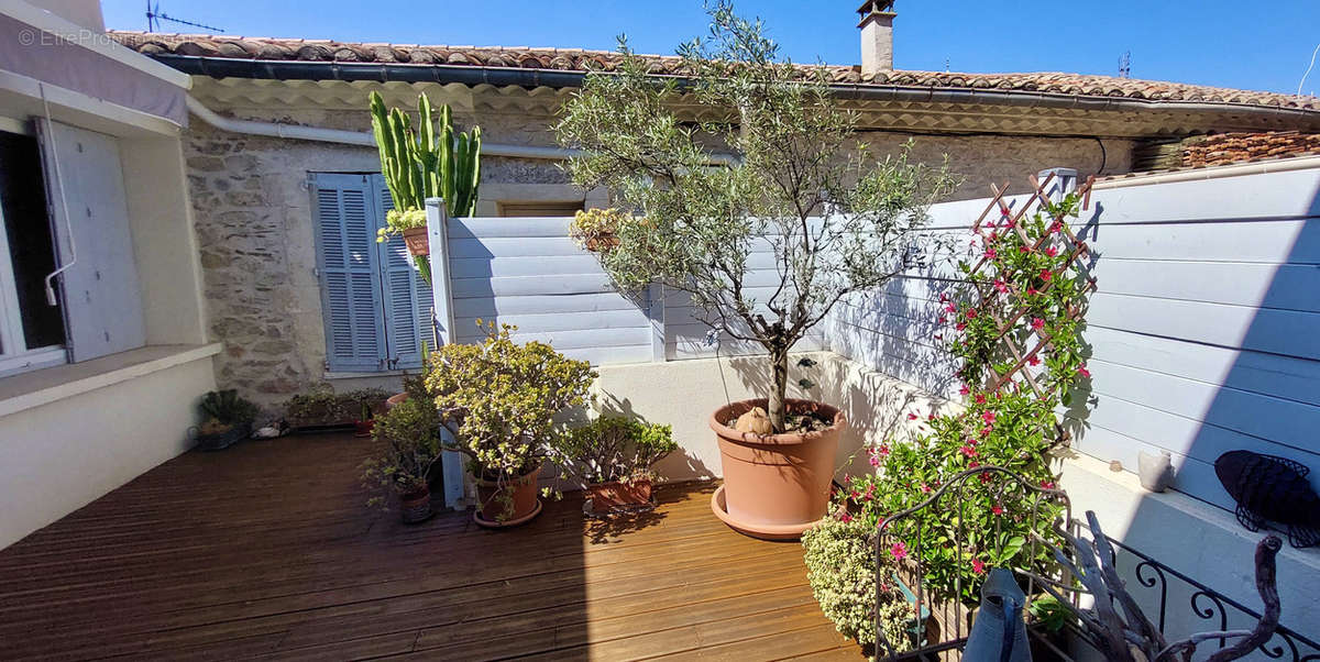 Appartement à NIMES