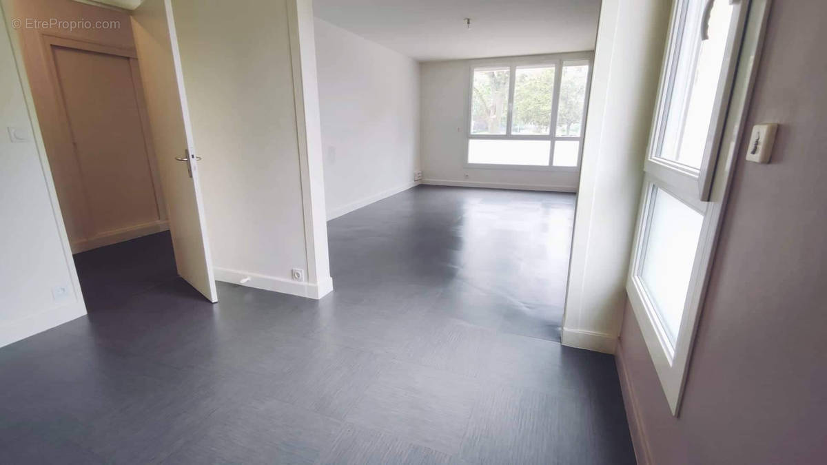 Appartement à HEROUVILLE-SAINT-CLAIR