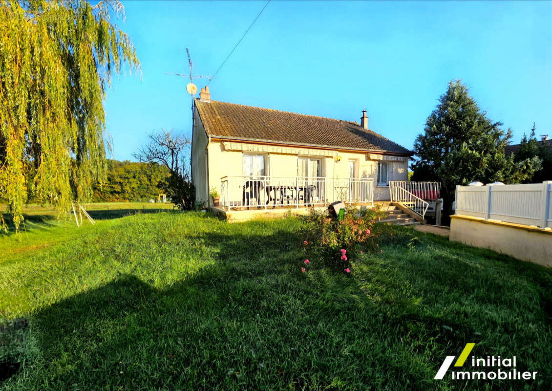 Maison à SAINT-AMAND-LONGPRE