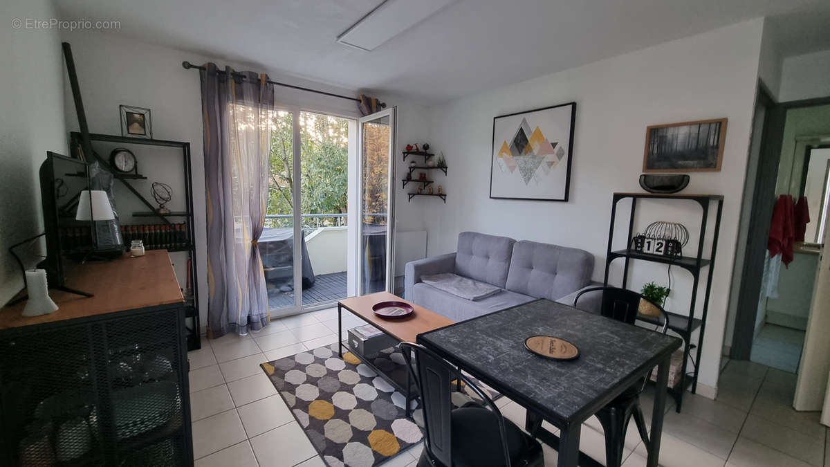 Appartement à SAINT-GENIEZ-D&#039;OLT