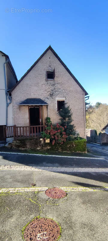 Maison à CASTELNAU-DE-MANDAILLES