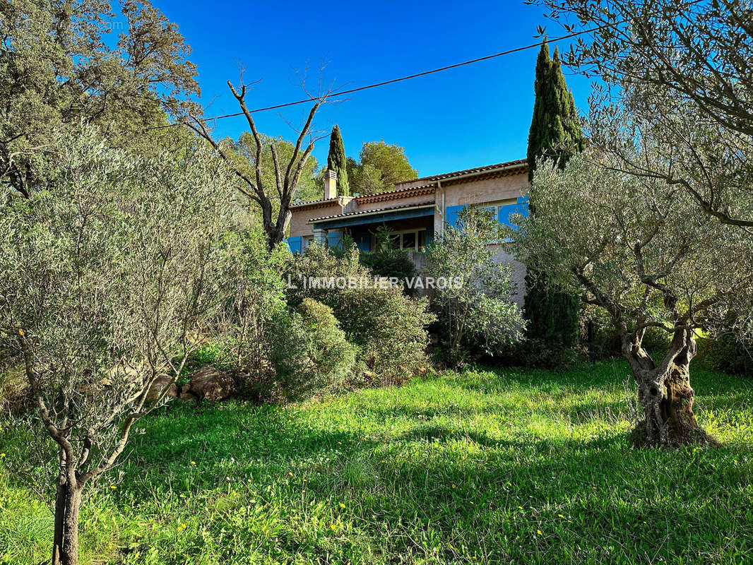 Maison à CUERS