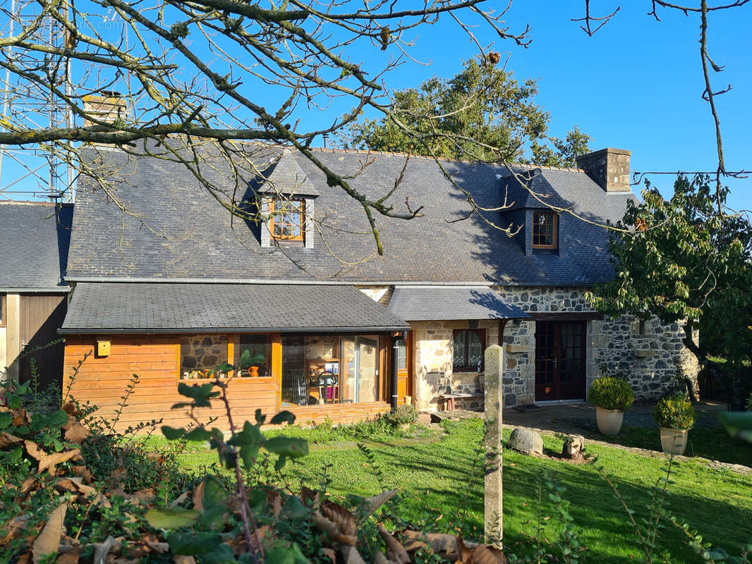 Maison à POMMERIT-LE-VICOMTE