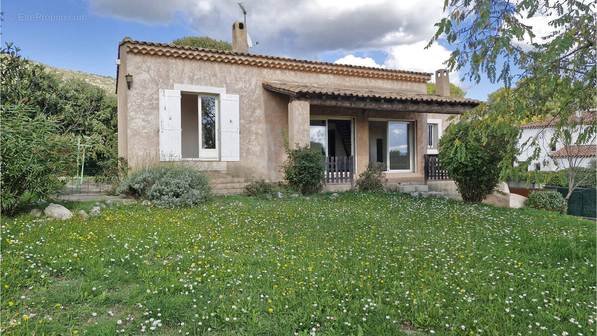 Maison à PUYLOUBIER