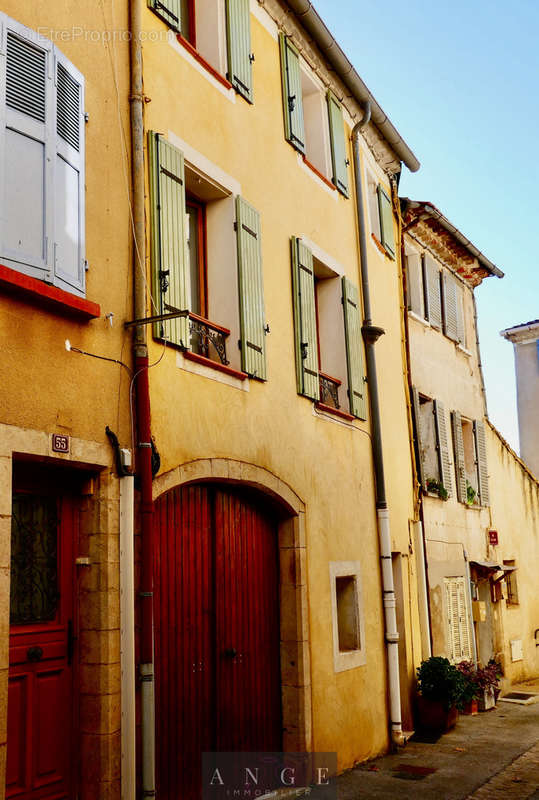 Maison à CARNOULES