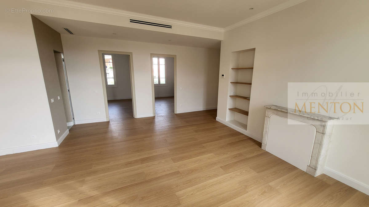 Appartement à MENTON