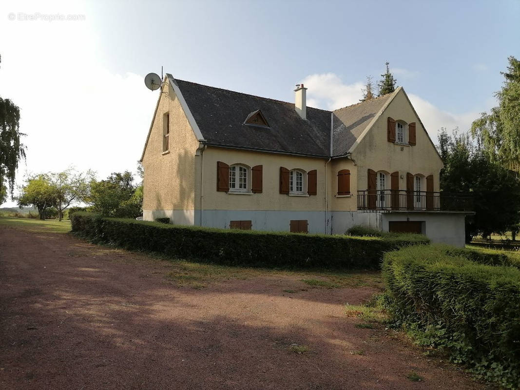 Maison à CHATELLERAULT