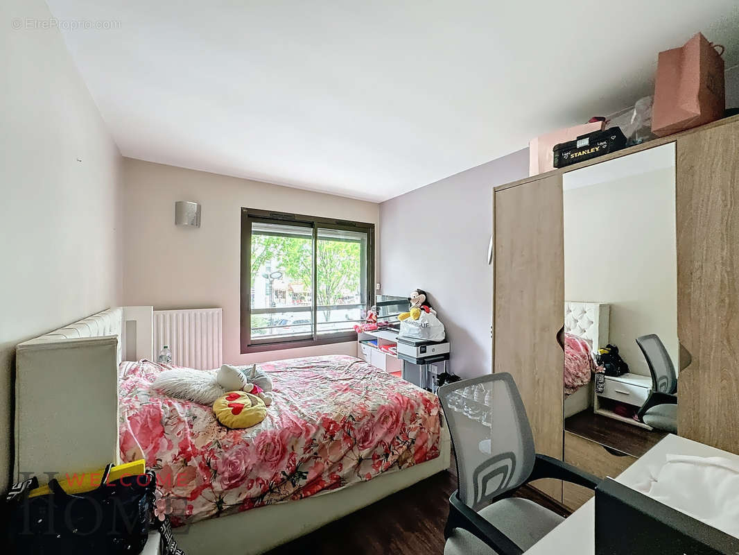 Appartement à LEVALLOIS-PERRET