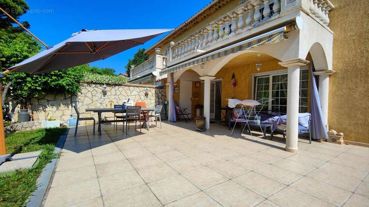 Maison à VILLENEUVE-LOUBET