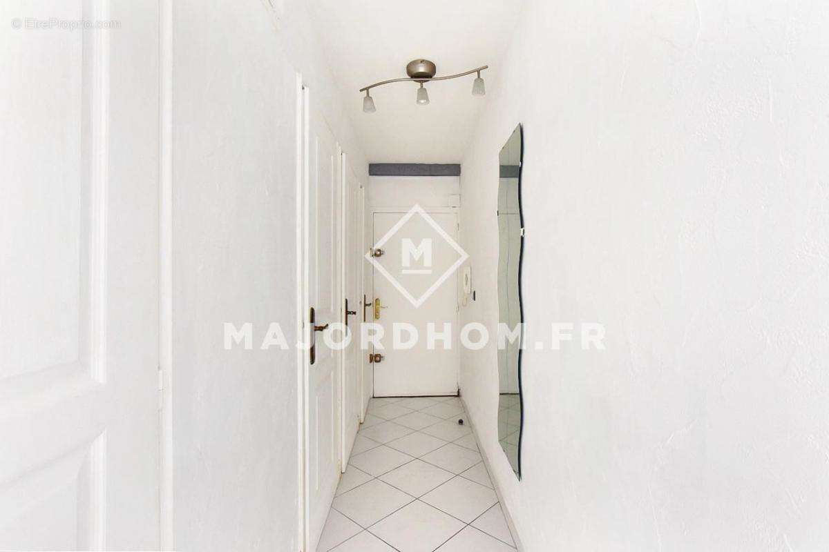 Appartement à MARSEILLE-4E