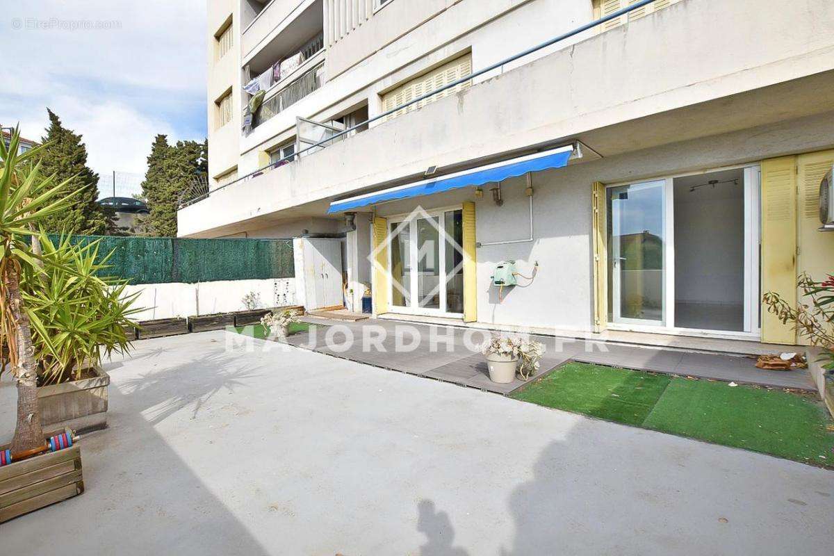 Appartement à MARSEILLE-4E