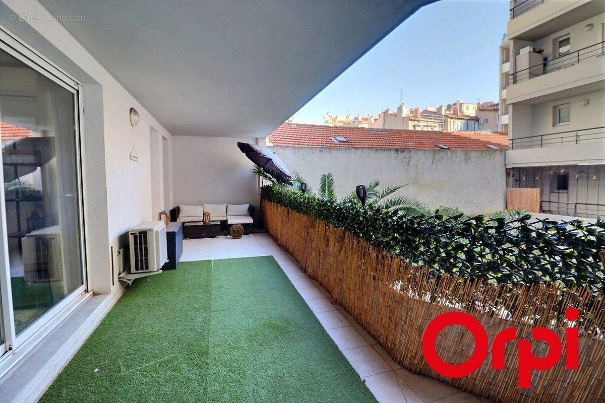 Appartement à MARSEILLE-7E