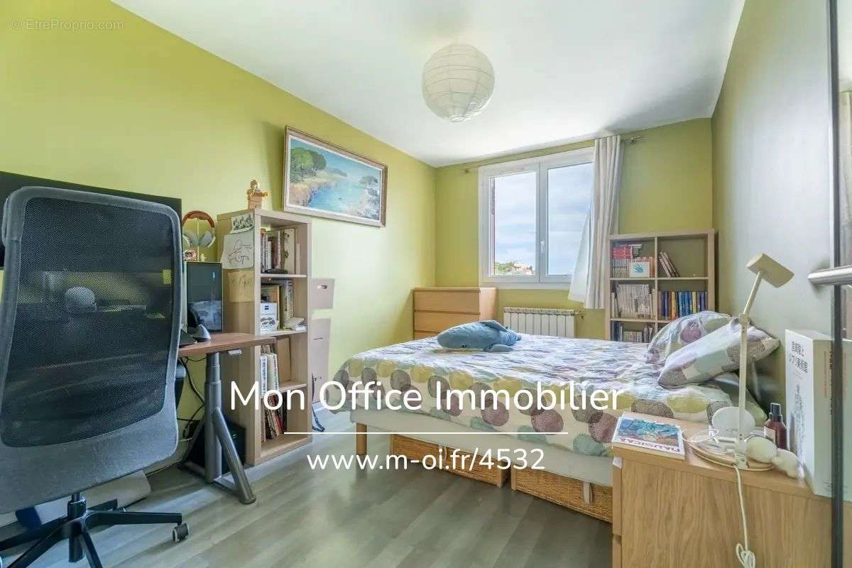 Appartement à MARSEILLE-7E