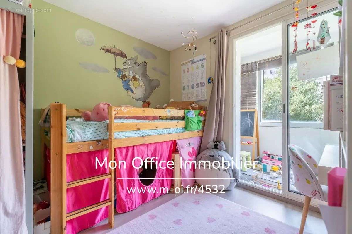 Appartement à MARSEILLE-7E