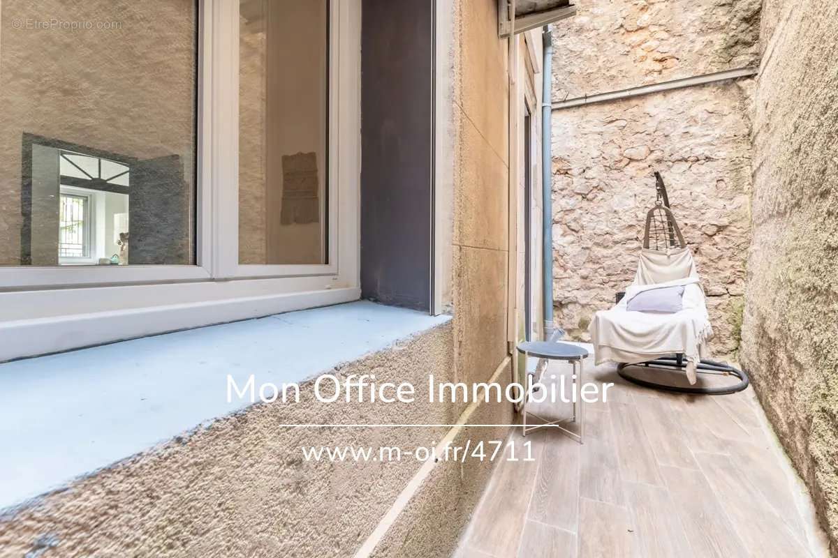 Appartement à MARSEILLE-7E