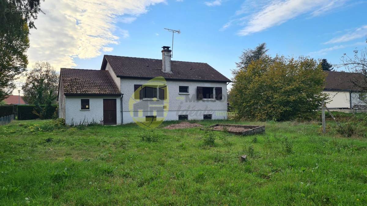 Maison à AUBIGNY-SUR-NERE