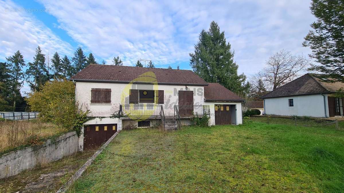 Maison à AUBIGNY-SUR-NERE