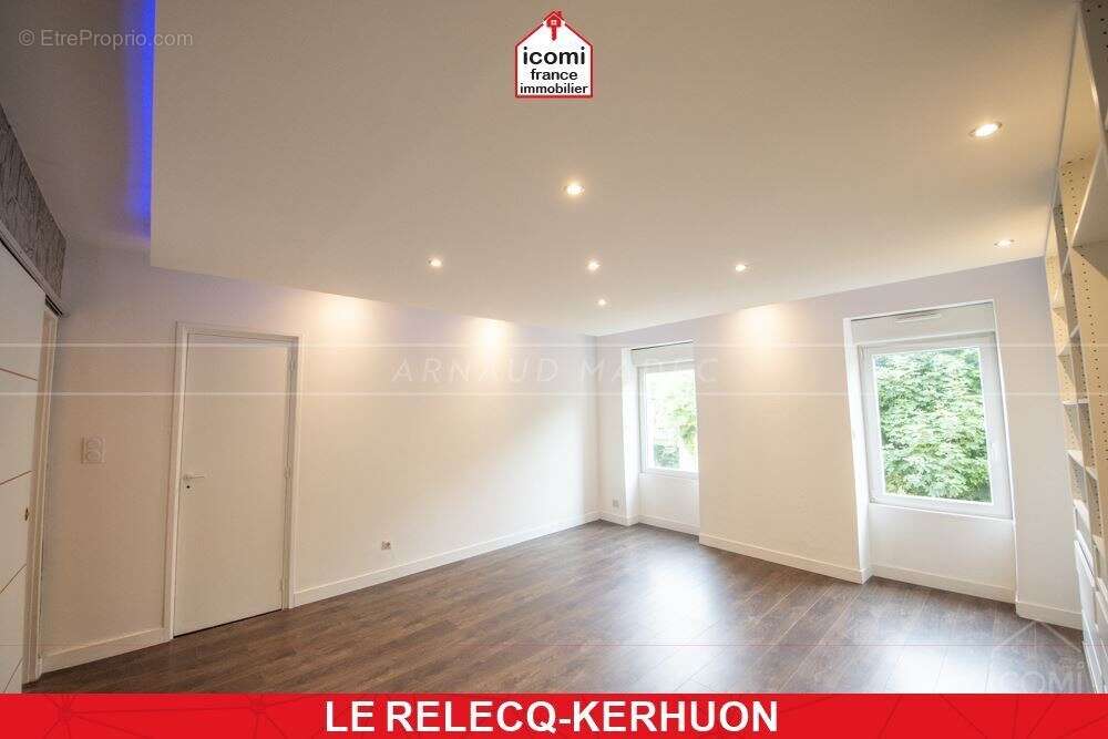 Appartement à LE RELECQ-KERHUON