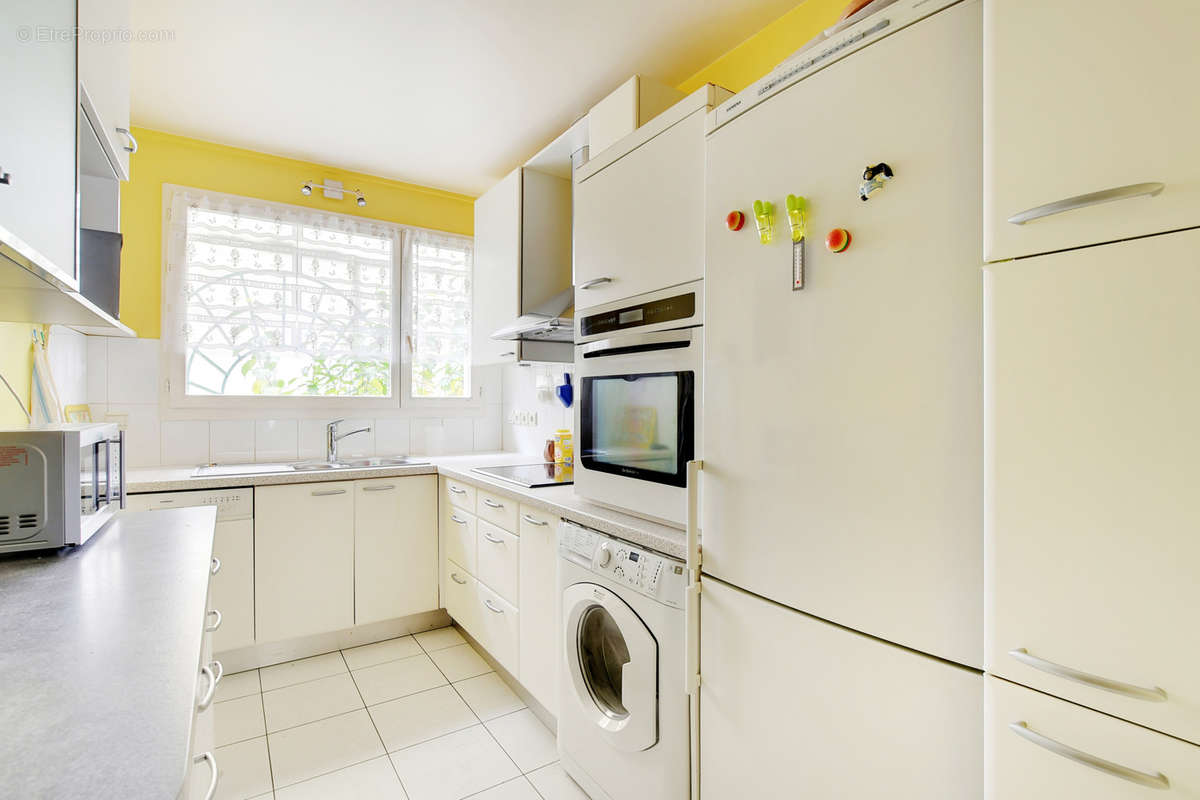 Appartement à PARIS-12E