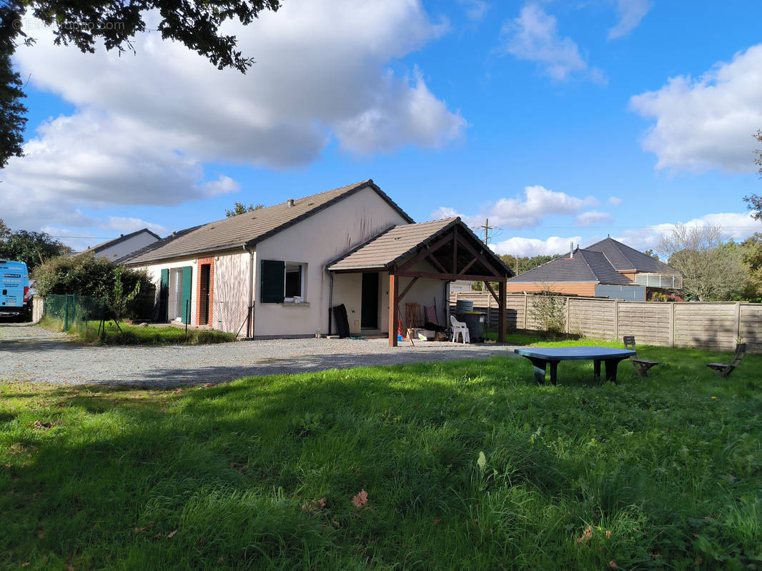 Maison à NOTRE-DAME-DES-LANDES