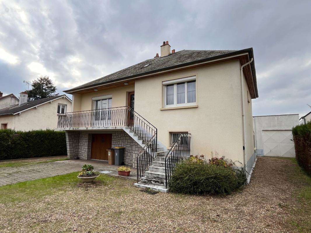 Maison à SAINT-DENIS-EN-VAL