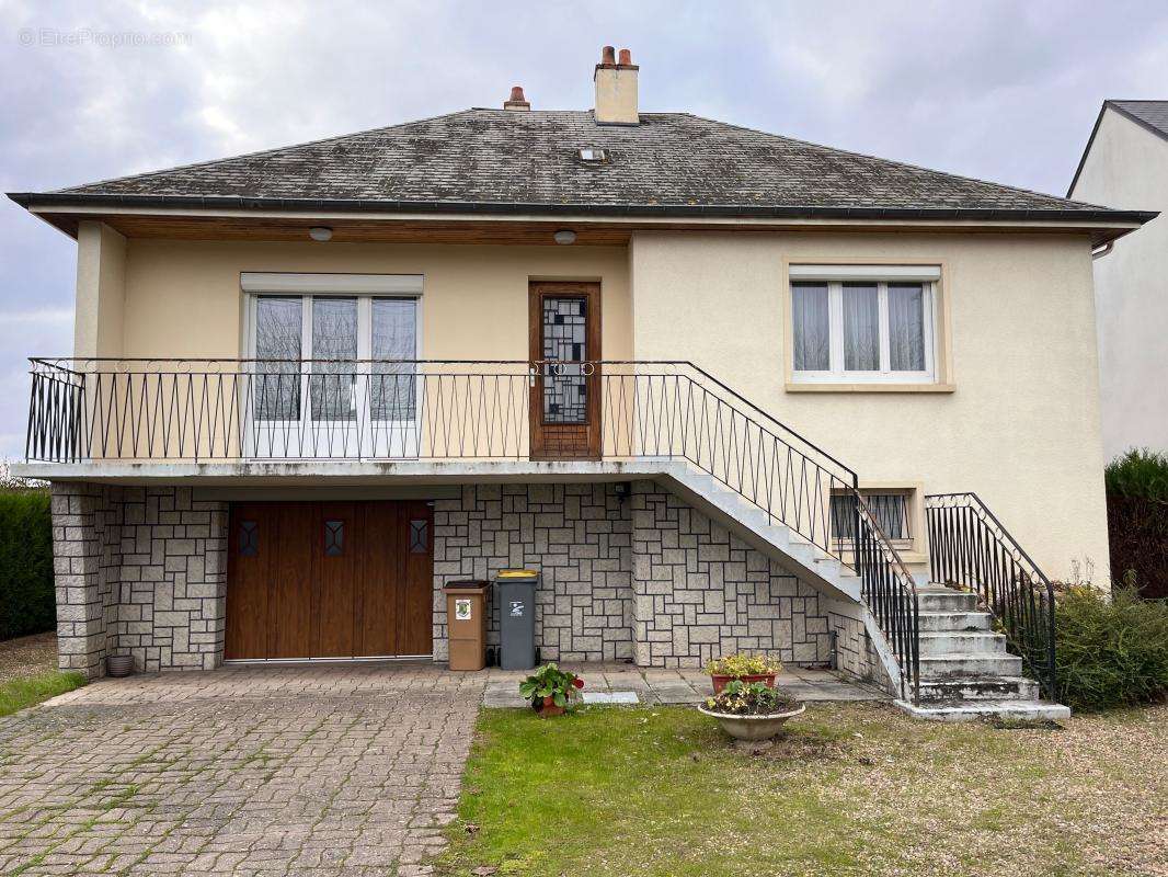 Maison à SAINT-DENIS-EN-VAL