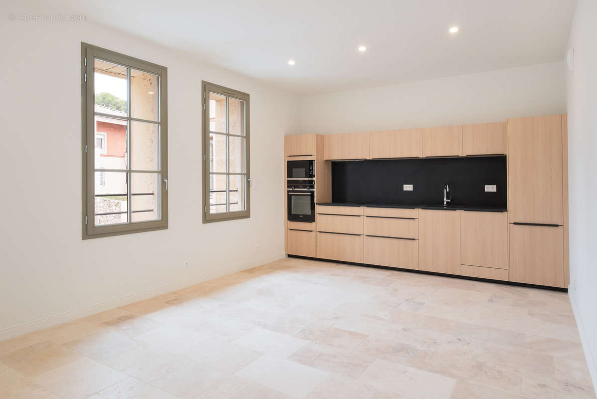 Appartement à UZES