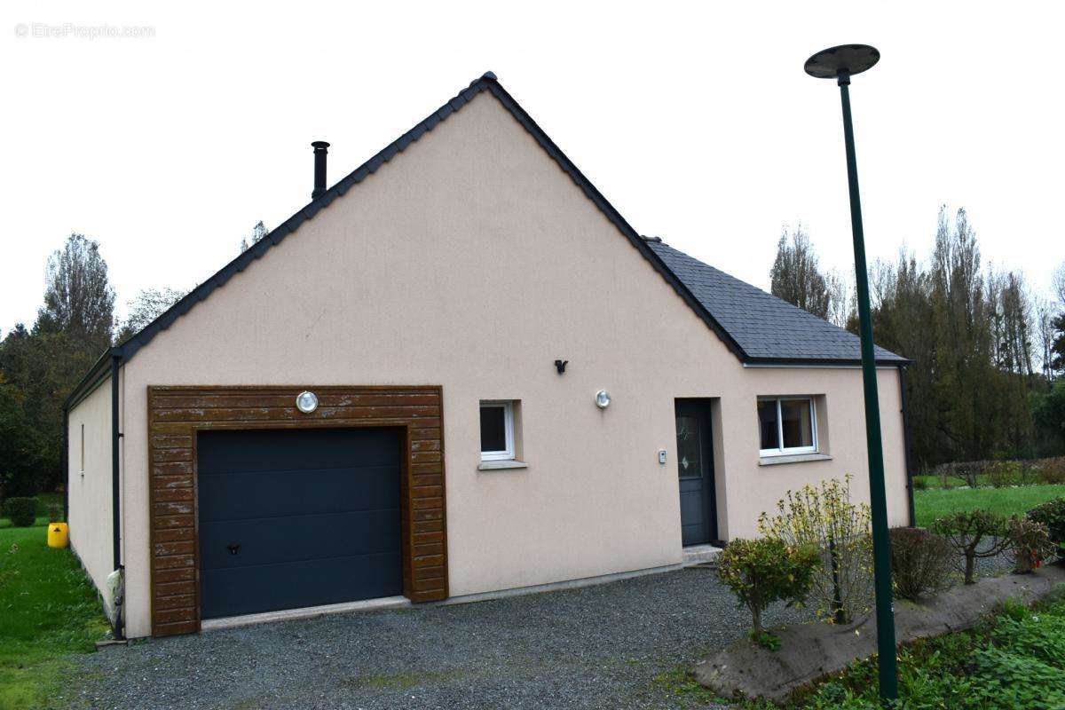 Maison à SABLE-SUR-SARTHE