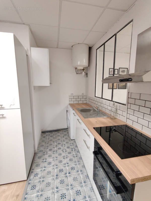 Appartement à MARSEILLE-4E