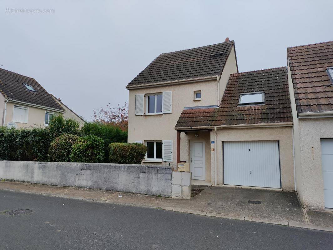 Maison à BEAUVAIS