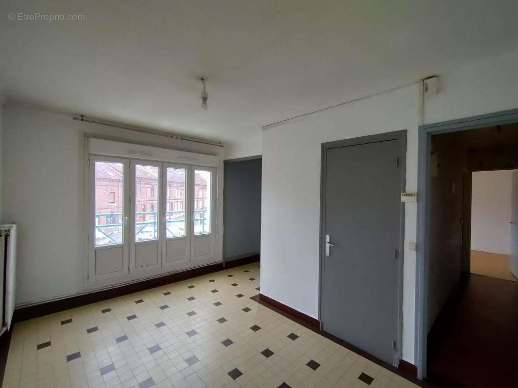 Appartement à SAINT-JUST-EN-CHAUSSEE